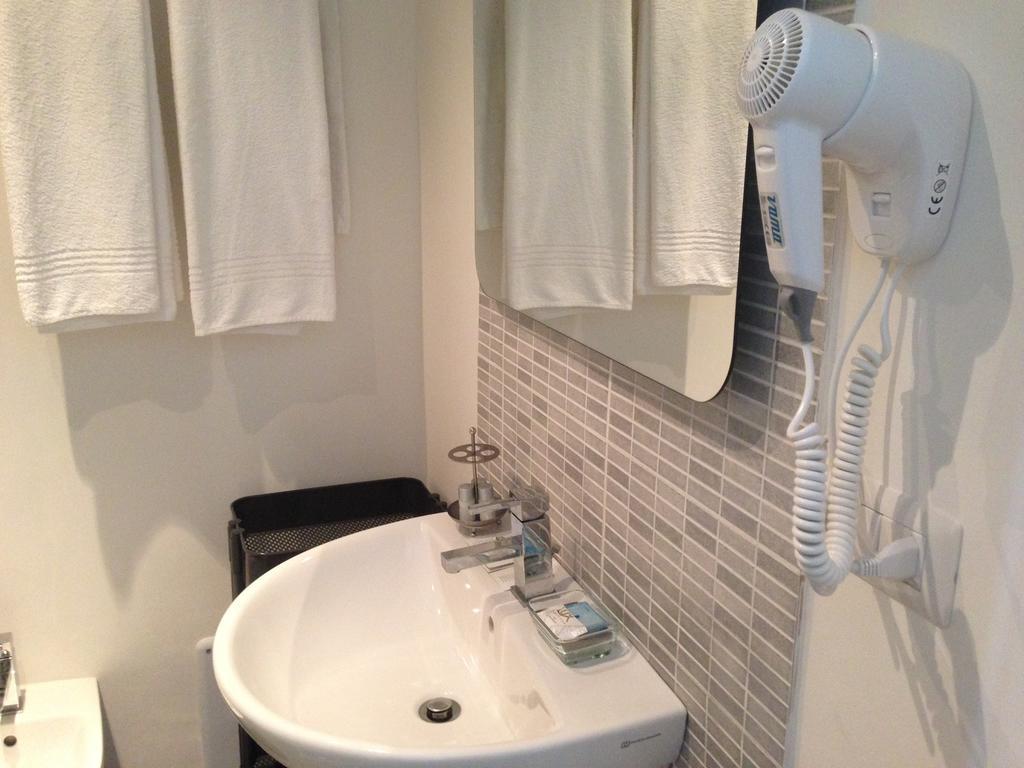 B&B Young Catania Exteriör bild