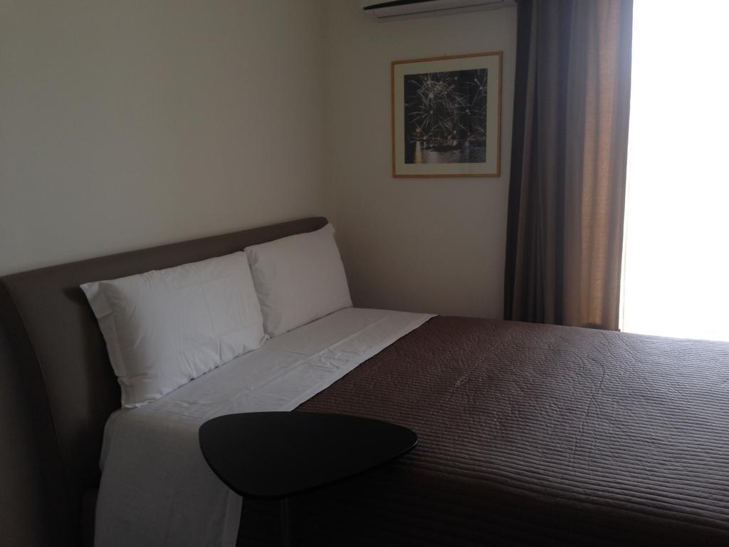B&B Young Catania Exteriör bild