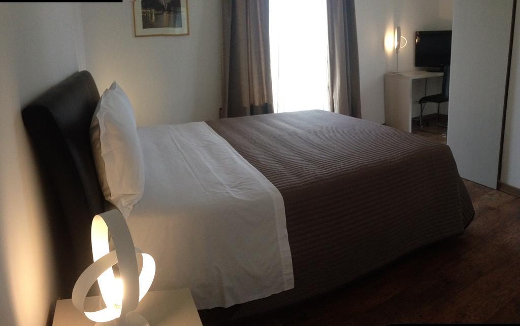 B&B Young Catania Rum bild