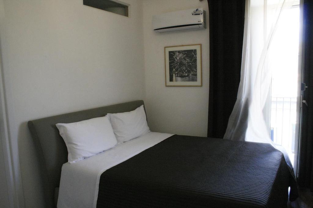 B&B Young Catania Rum bild